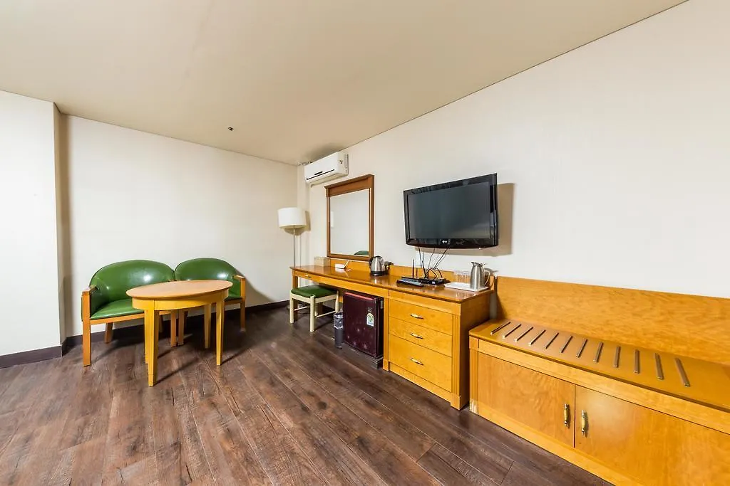 Victoria Hotel Seul 0*,